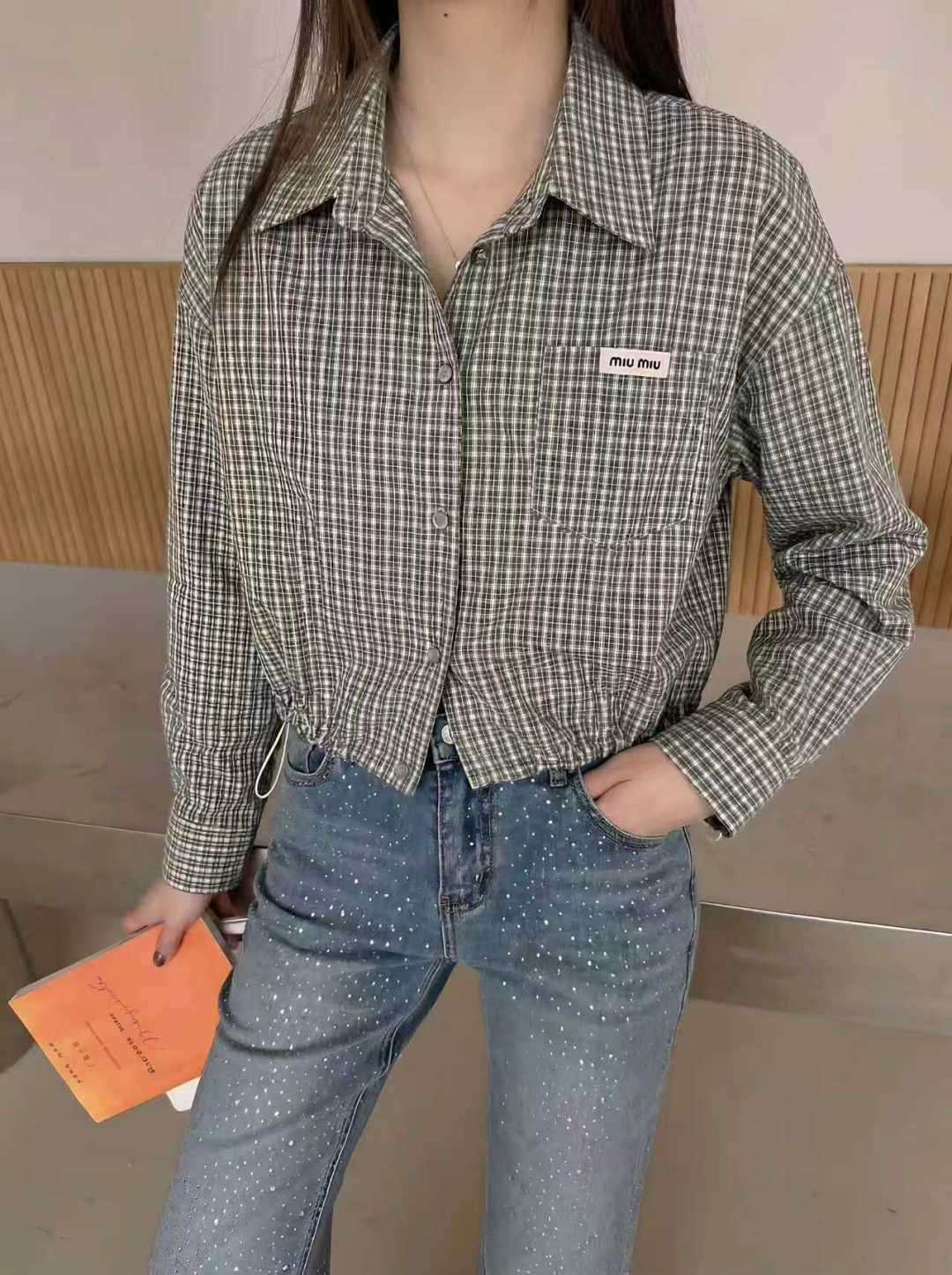 NO:780311,The whole set of model pictures includes, Miu Miu-clothing,19860909模特图 整套有,缪缪-服装,,Women's clothing