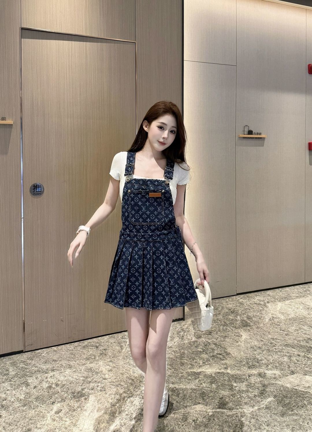 NO:878834,Upper body picture,,19860909上身图,,,Women's clothing