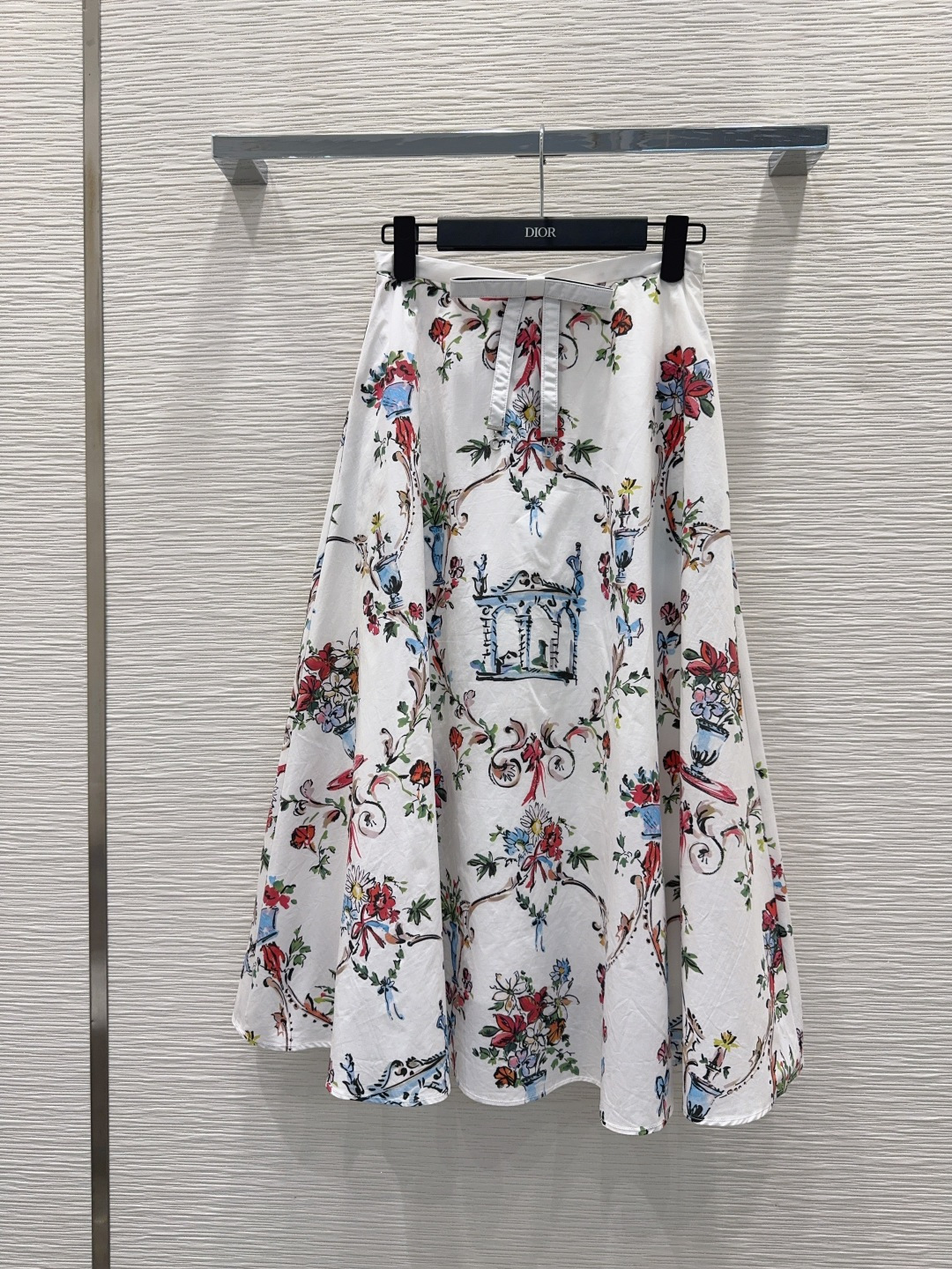 NO:890442,2026SS new printed skirt, fashionable, low-key, luxurious and high-end!  The styles are versatile and not picky, the original customized technical fabrics, the quality of workmanship depends on the details. A must-have for Bai Fumei!  Highly recommended. SML XL [S skirt side length 79.5, waist 64], Dior-clothing, dior, skirts,198609092026SS新款印花半裙 时髦低调气质又奢华高级！版型百搭不挑人,原版定制科技面料 做工品质看细节.白富美必入！强烈推荐.SML XL【S裙侧长79.5 腰围64】,迪奥-服装,dior,skirts,,Women's clothing