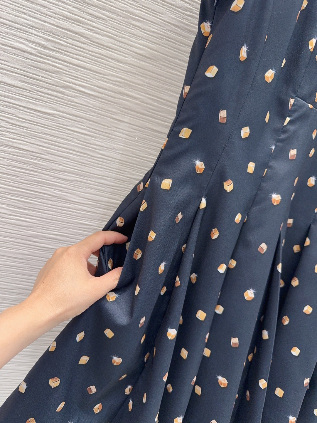루이비통 2026SS 여성 원피스 132248 Louis Vuitton Dress 썸네일 이미지