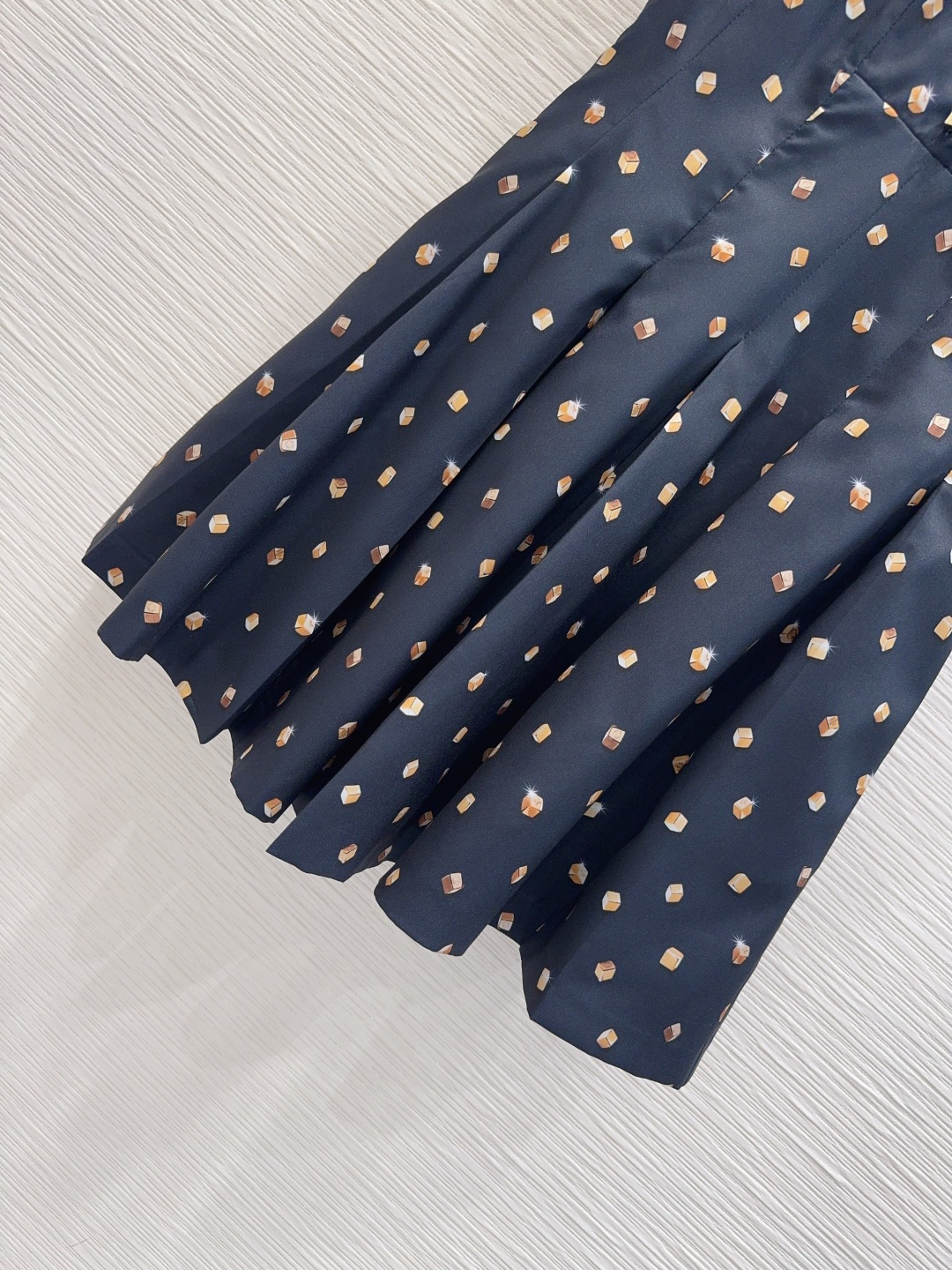 루이비통 2026SS 여성 원피스 132248 Louis Vuitton Dress 썸네일 이미지
