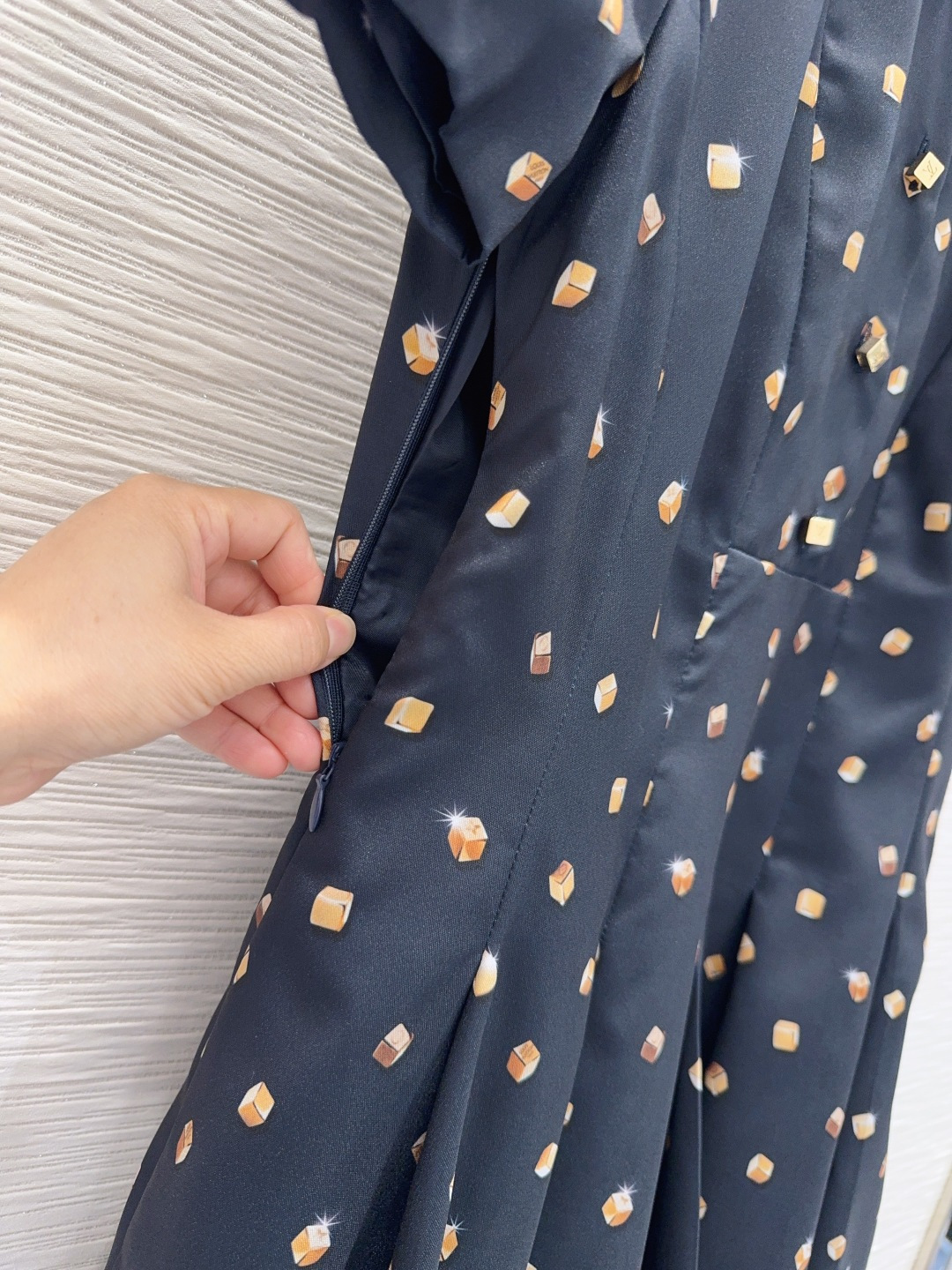 루이비통 2026SS 여성 원피스 132248 Louis Vuitton Dress 썸네일 이미지