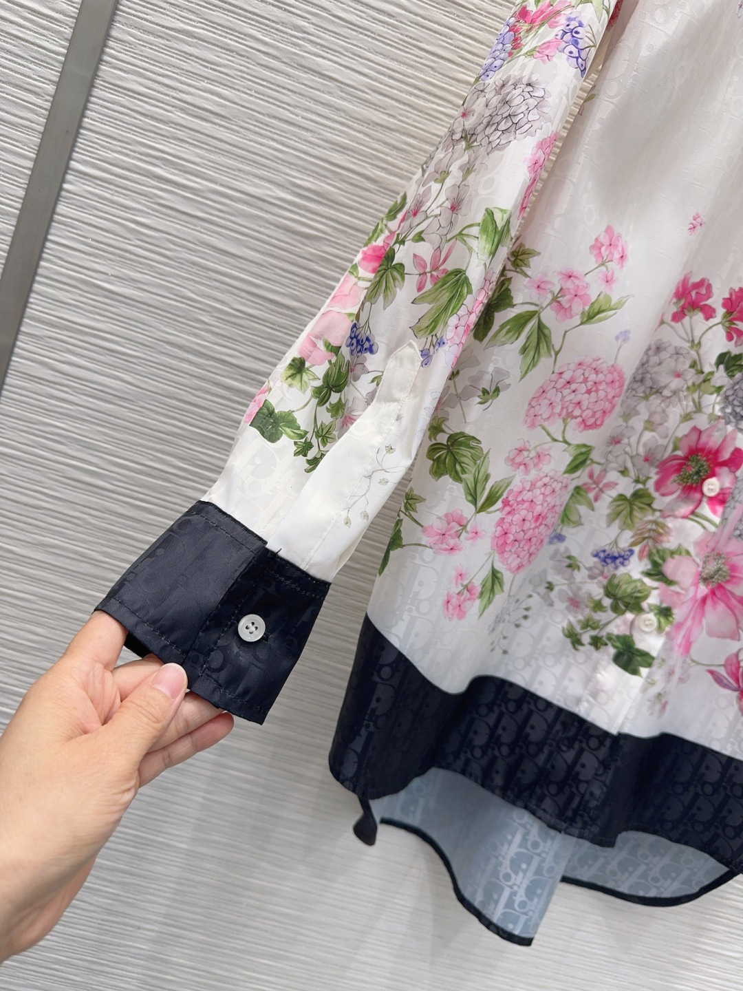 디올 2026SS 여성 셔츠 132189 Dior Shirt 썸네일 이미지