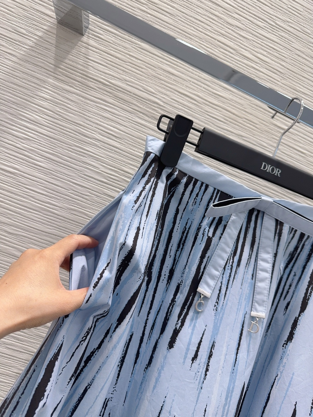 디올 2026SS 여성 스커트 132193 Dior Skirt 썸네일 이미지
