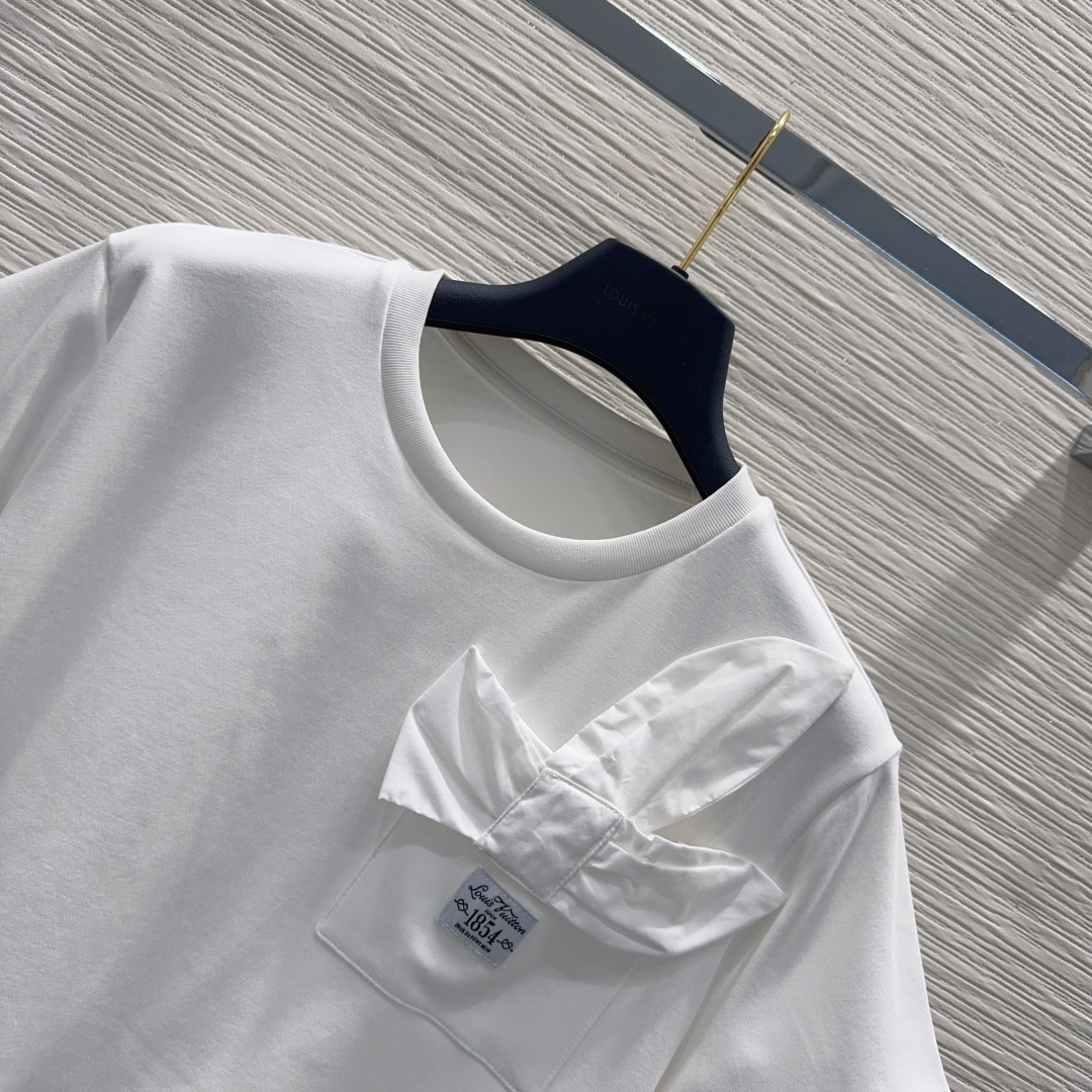 루이비통 여성 반팔 131682 Louis Vuitton T Shirt 썸네일 이미지