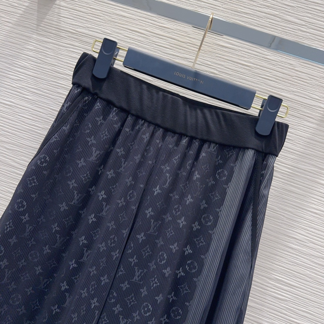 루이비통 2026SS 여성 스커트 131681 Louis Vuitton Skirt 썸네일 이미지