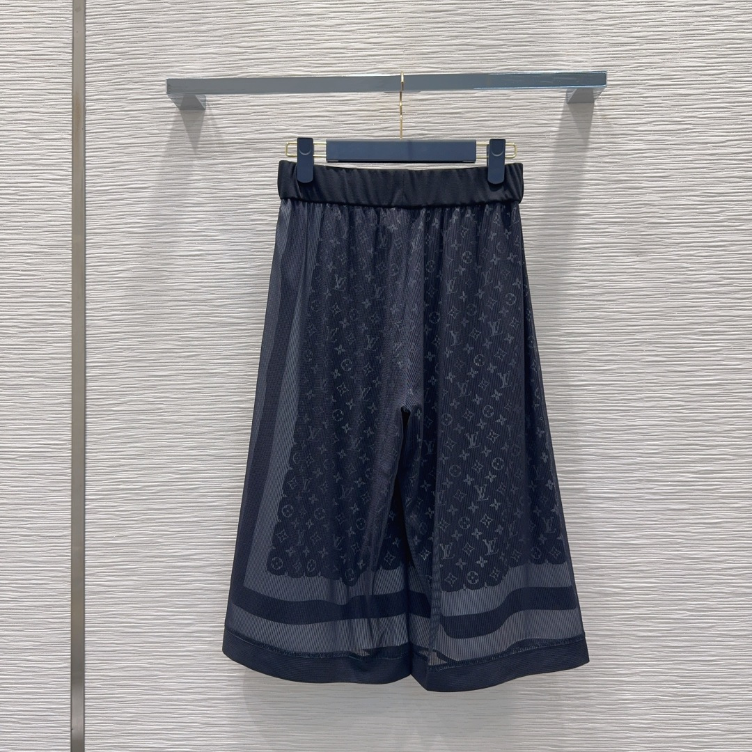 루이비통 2026SS 여성 스커트 131681 Louis Vuitton Skirt 썸네일 이미지