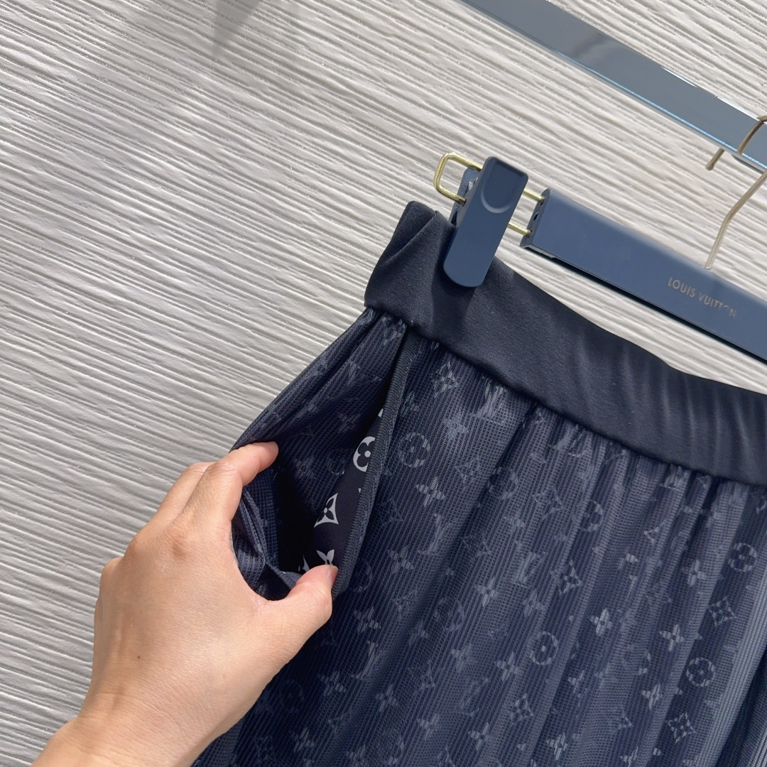 루이비통 2026SS 여성 스커트 131681 Louis Vuitton Skirt 썸네일 이미지