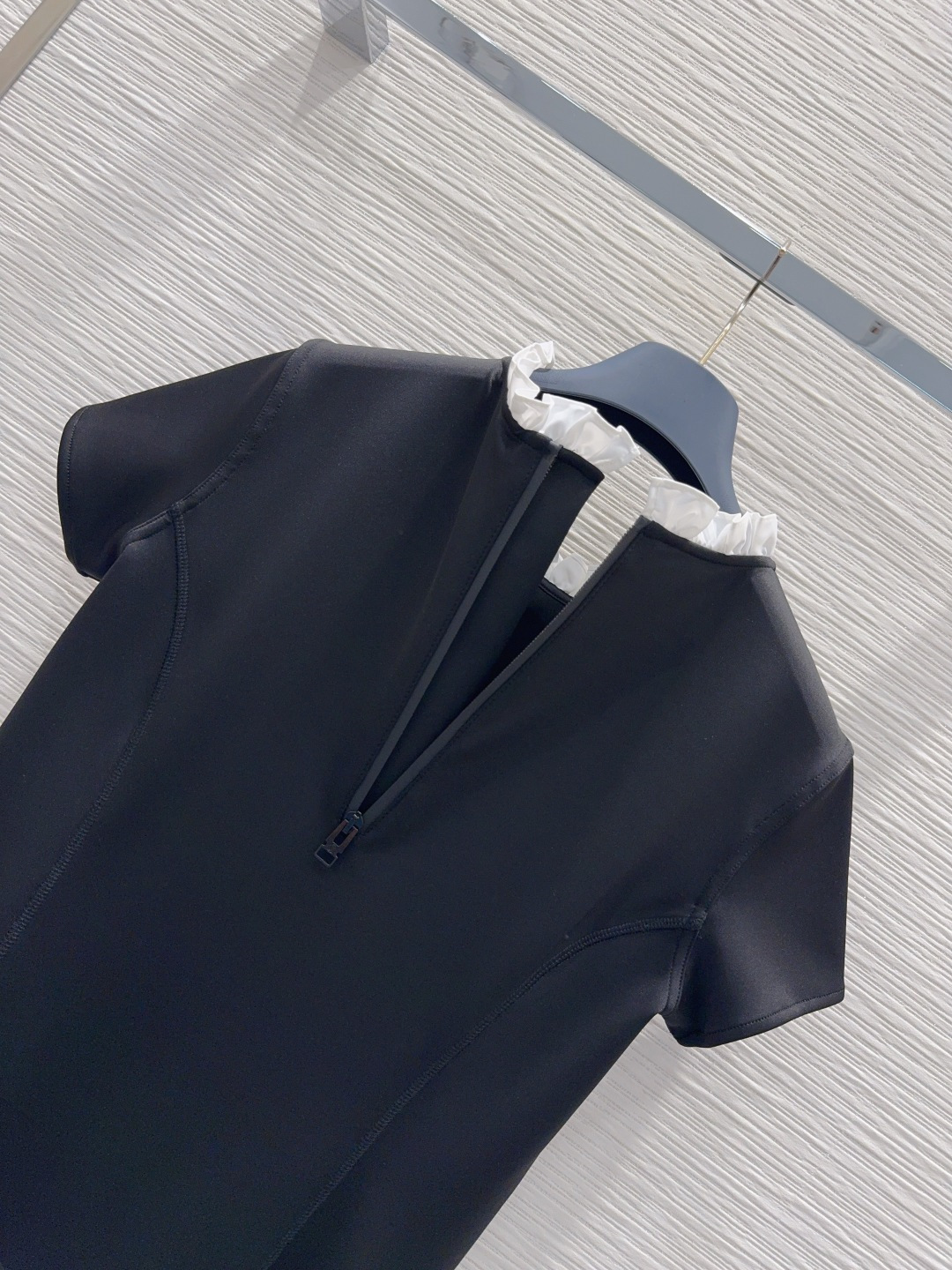 루이비통 2026SS 여성 원피스 131683 Louis Vuitton Dress 썸네일 이미지