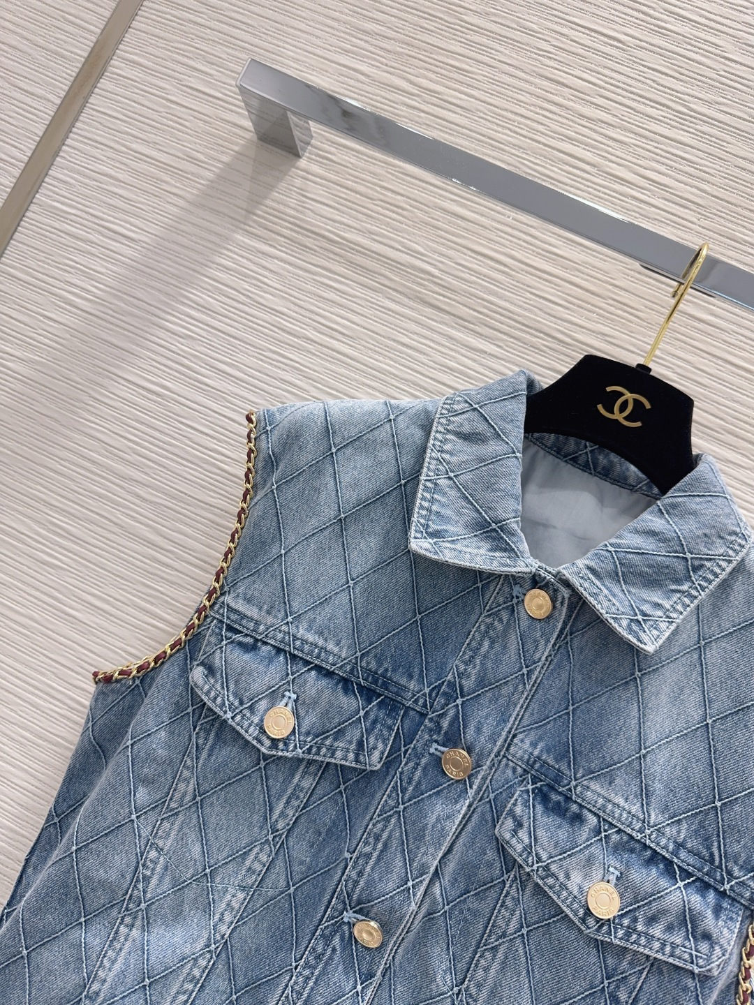 Жилет Chanel