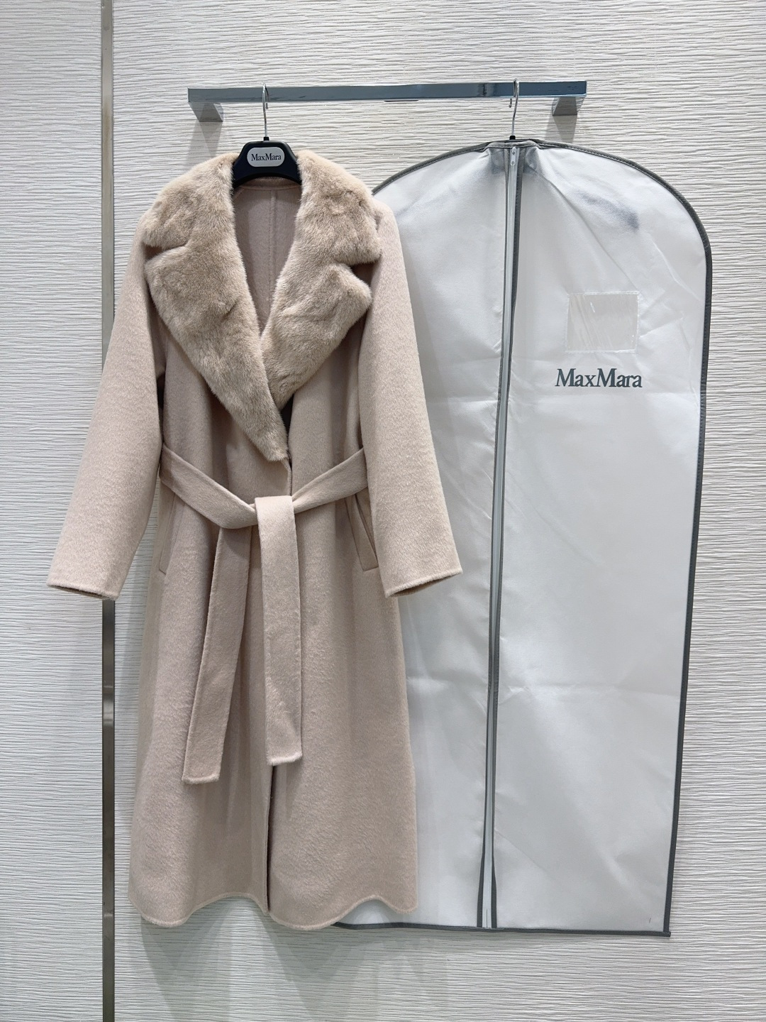 Пальто Max Mara