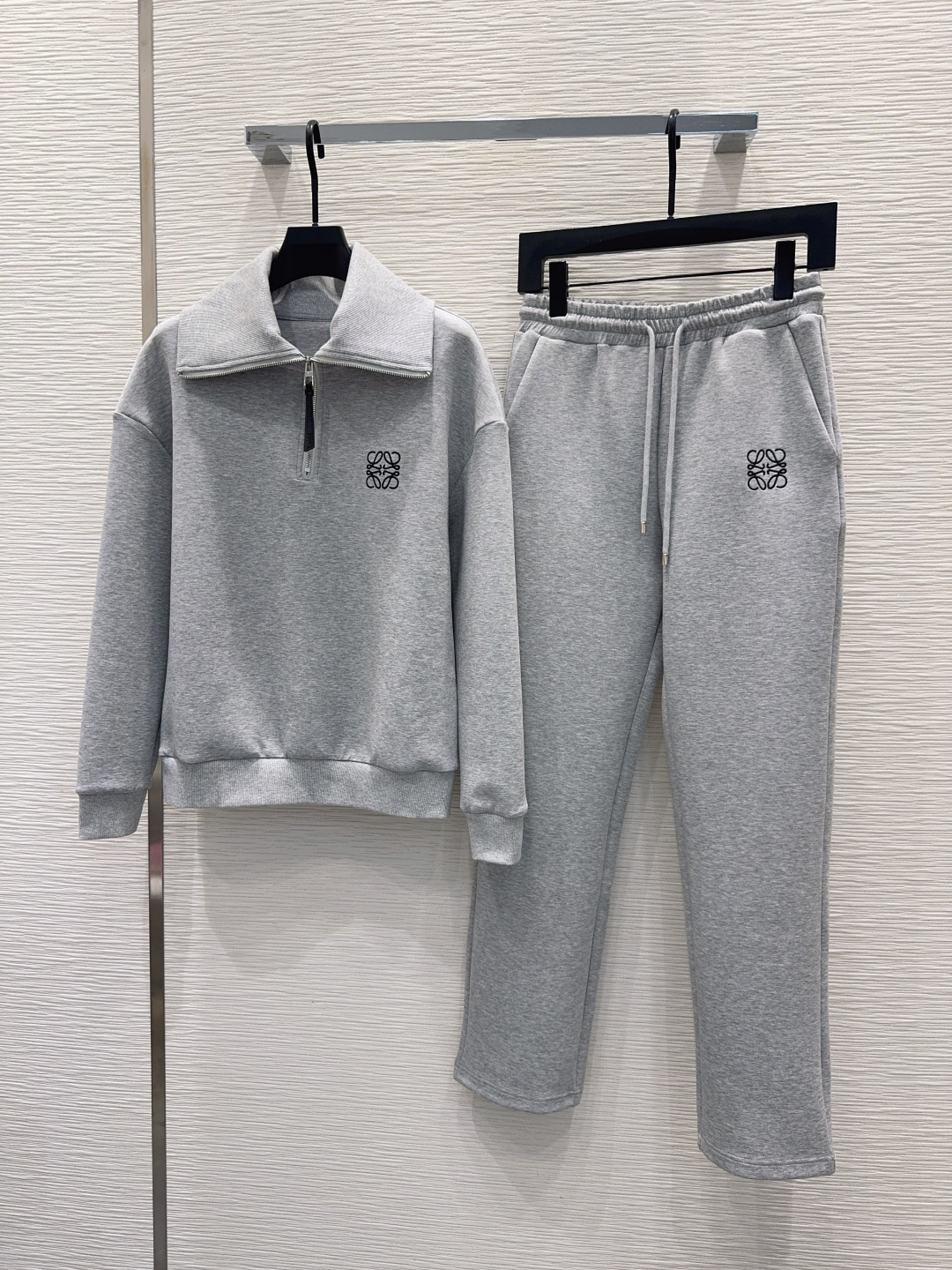Спортивный костюм Loewe