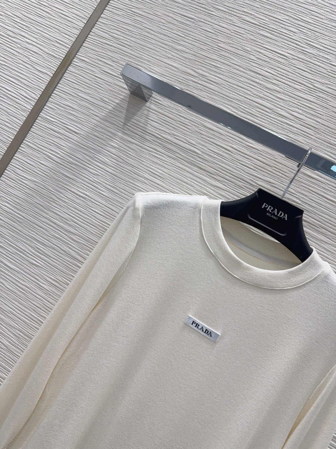 Футболки Prada