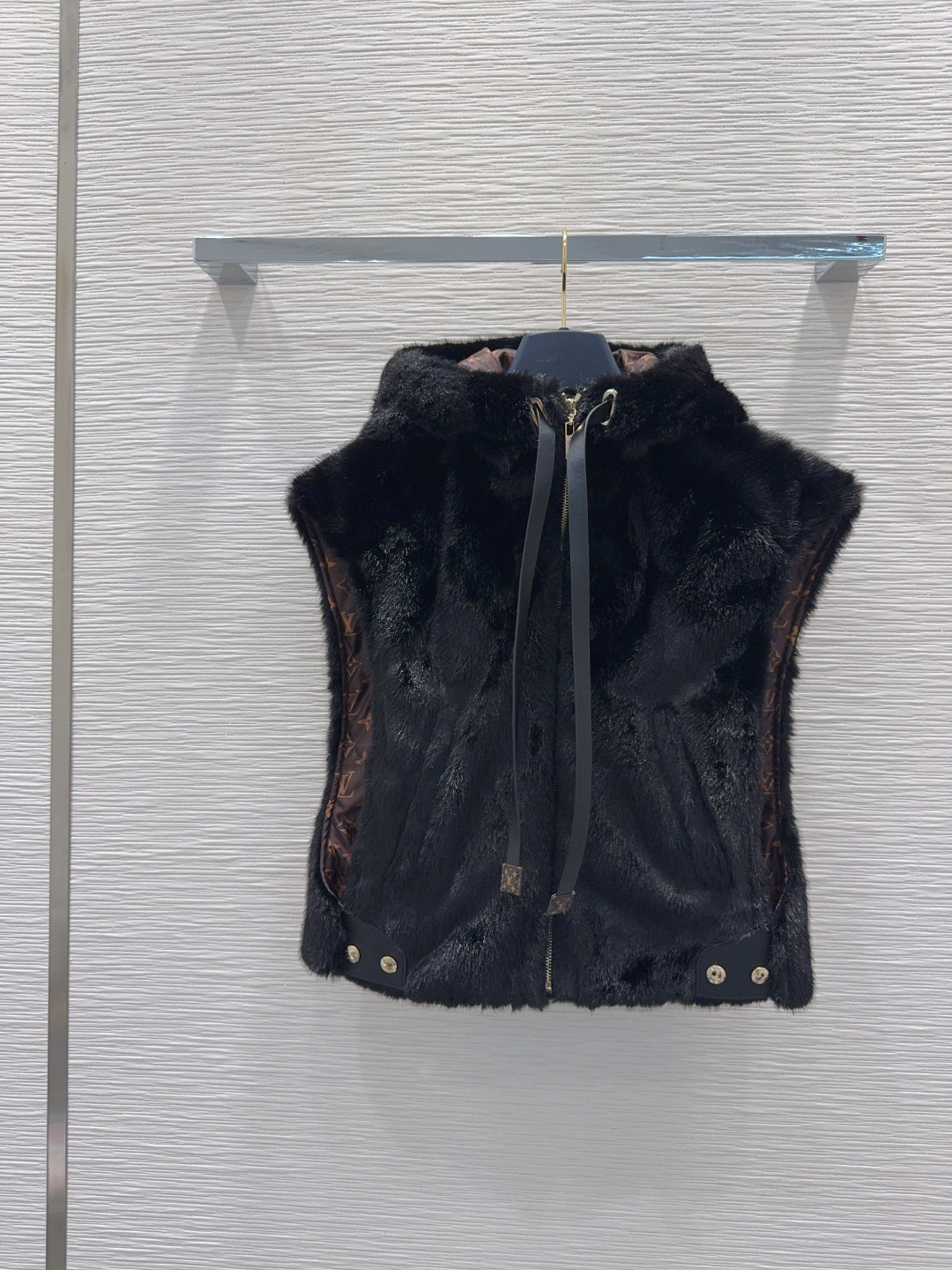 Жилет Louis Vuitton