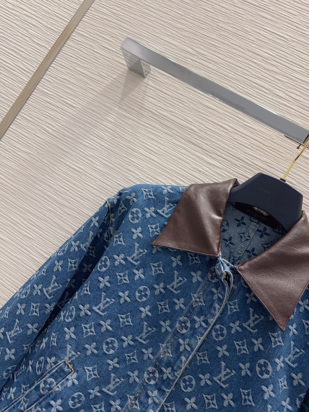 Пиджаки Louis Vuitton