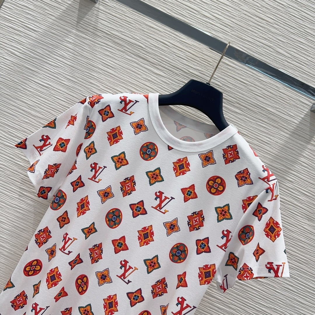 Футболки Louis Vuitton