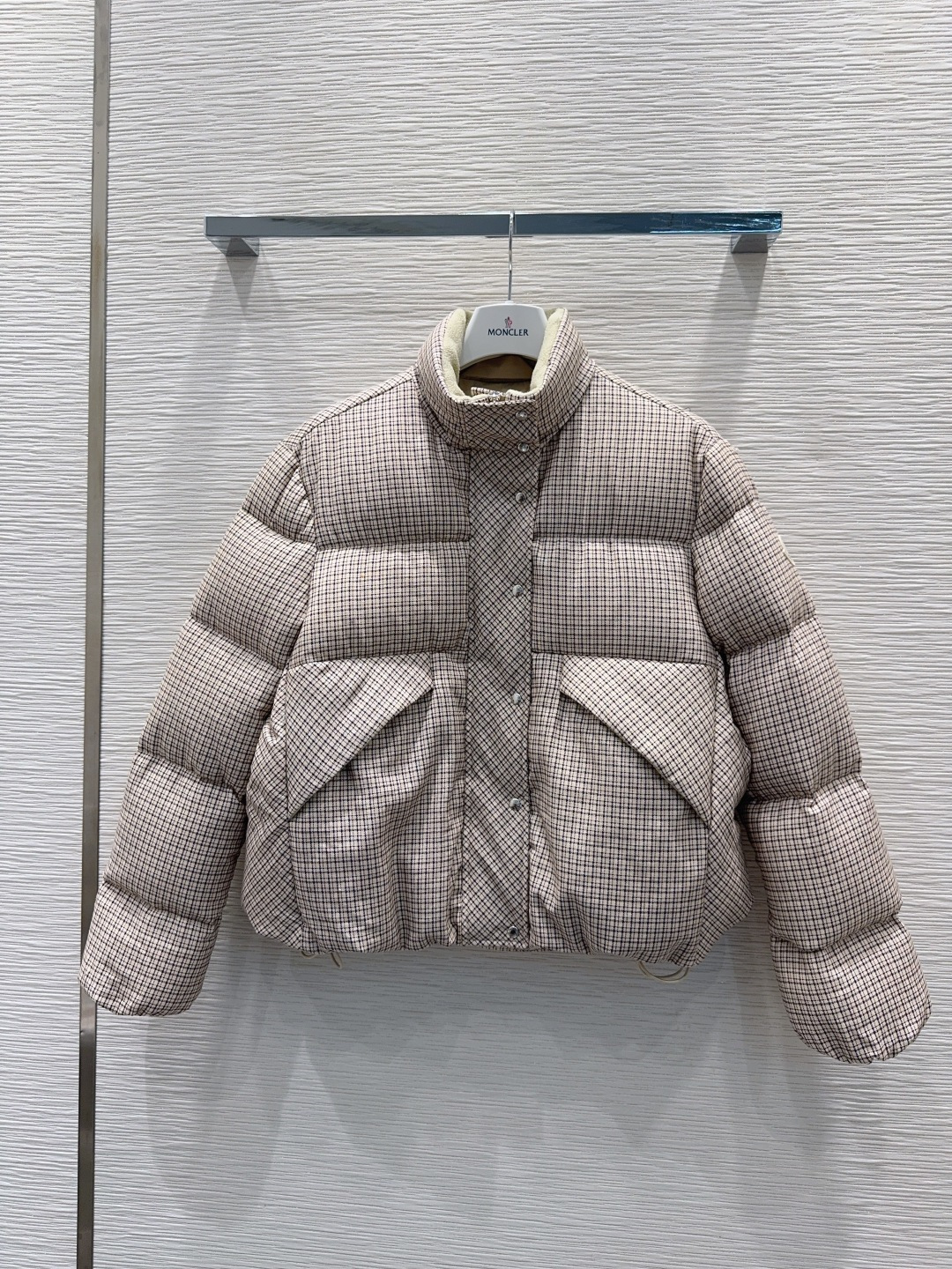 Пуховик Moncler