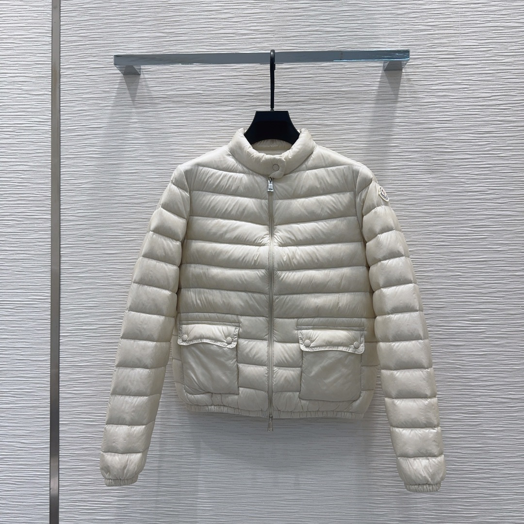 Пуховик Moncler