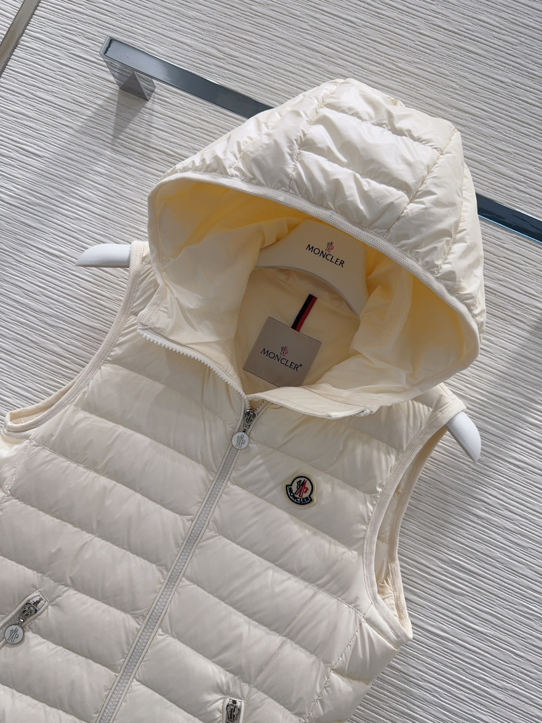 Жилет Moncler