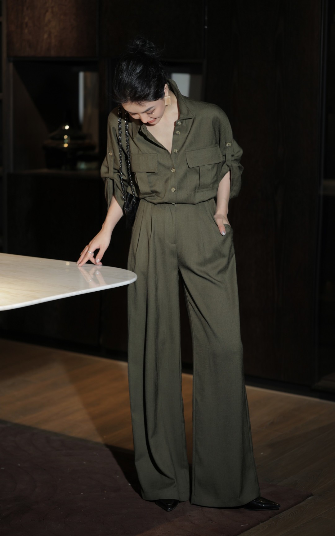 “High-End Women’s Suit Package: Premium Quality and Style for the Modern Woman” - 图片 2