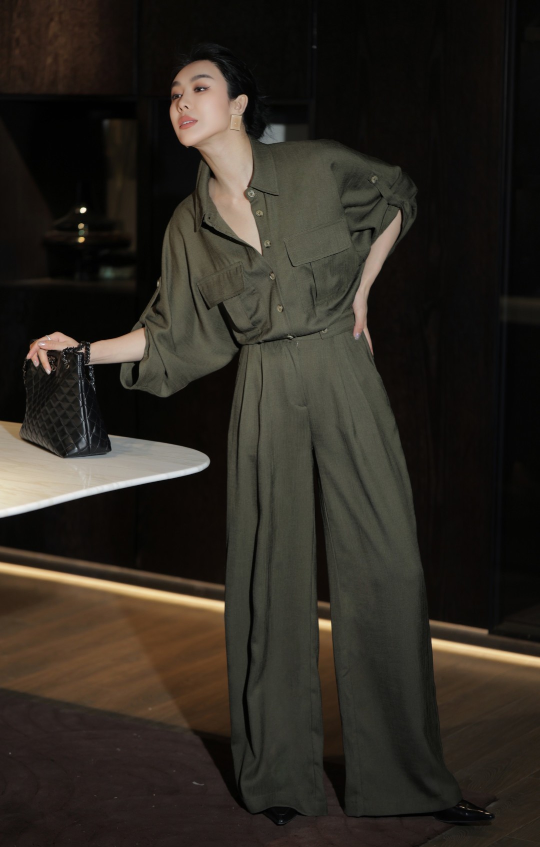 “High-End Women’s Suit Package: Premium Quality and Style for the Modern Woman” - 图片 8