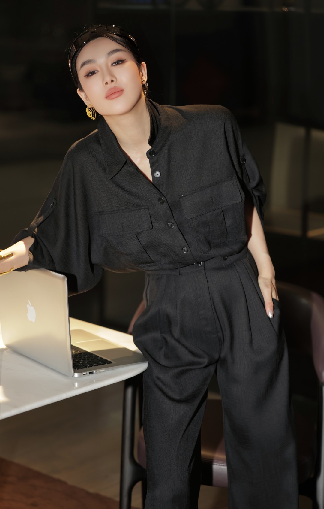 “High-End Quality Women’s Suit Packaging: A Detailed Overview” - 图片 1