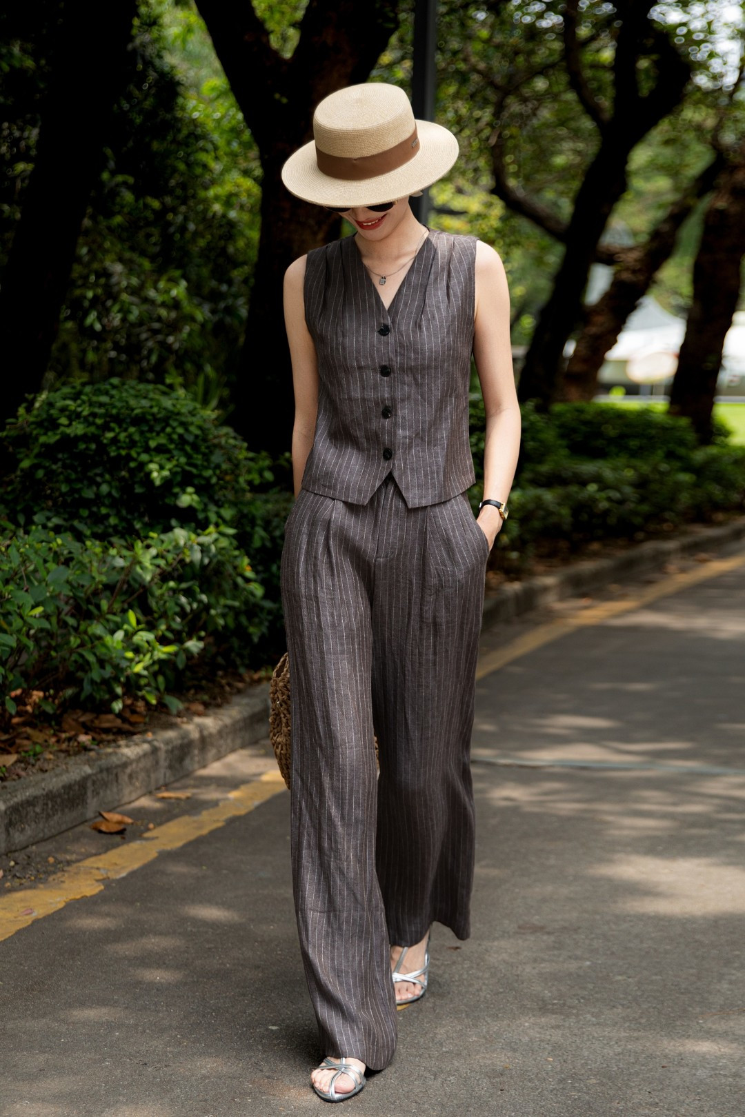 High-End Quality Women’s Linen Suit with BV Blast Packaging: Almond Gray SMLXL - 图片 4