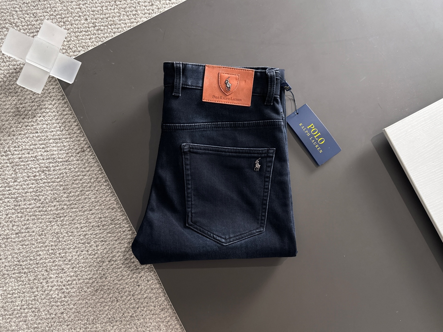 Polo Jeans Co. Men's Classic Fit Authentic Wash Heavyweight Denim Jeans 3 cmp i1755242643817 6615 0 1