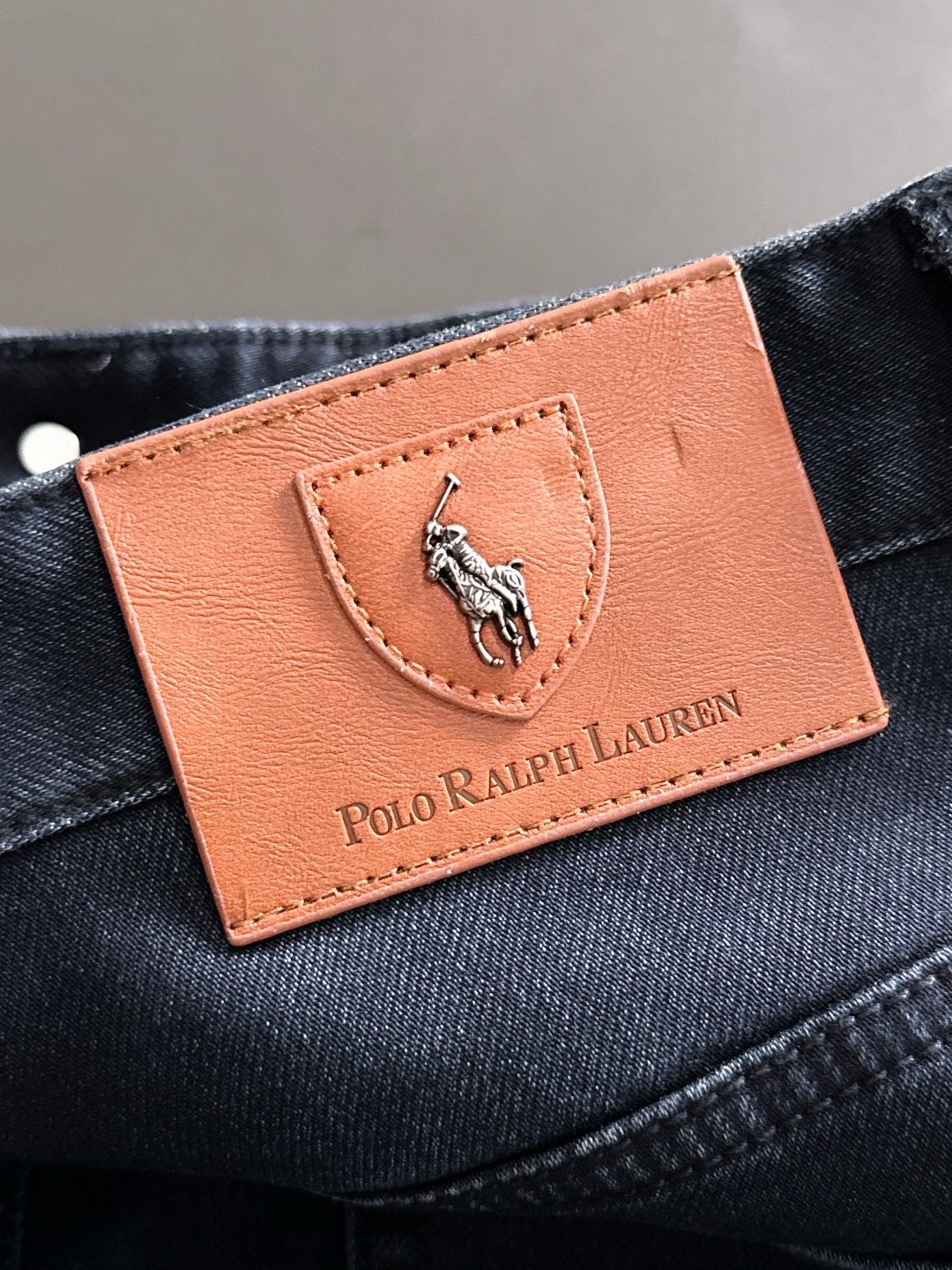 Polo Jeans Co. Men's Classic Fit Authentic Wash Heavyweight Denim Jeans 9 cmp i1755242647365 7185 0 5