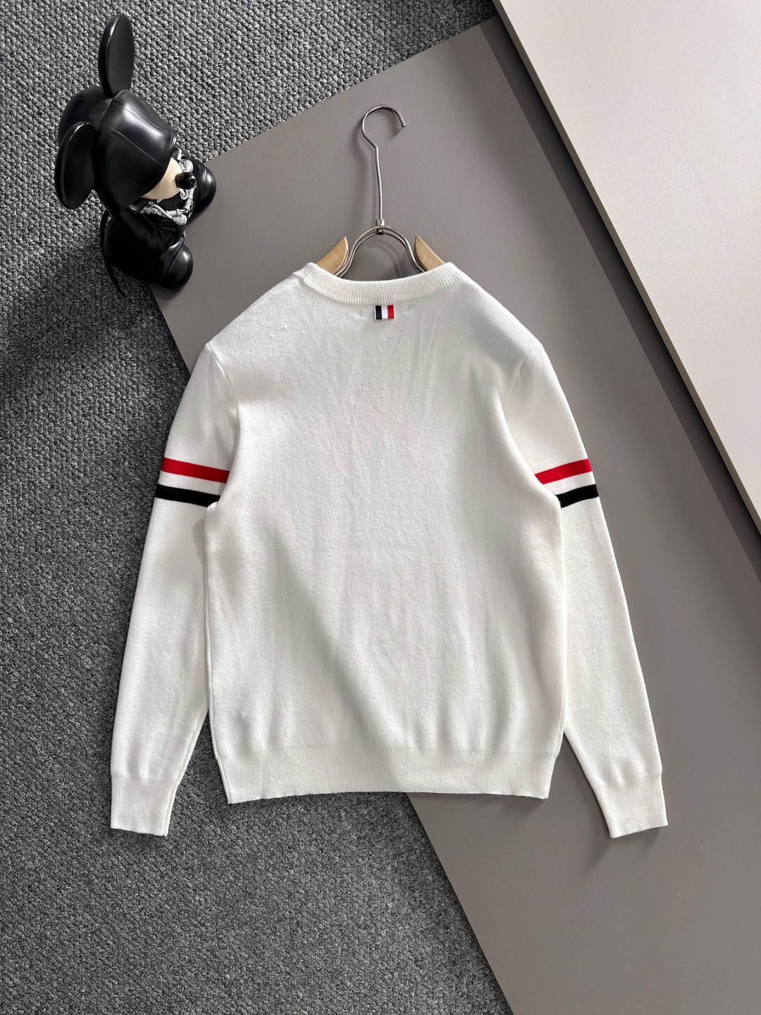 ‌‌Thom Browne 2025秋冬新款羊毛毛衣 高品质意大利进口羊毛混纺面料，高密度针织，时尚百搭