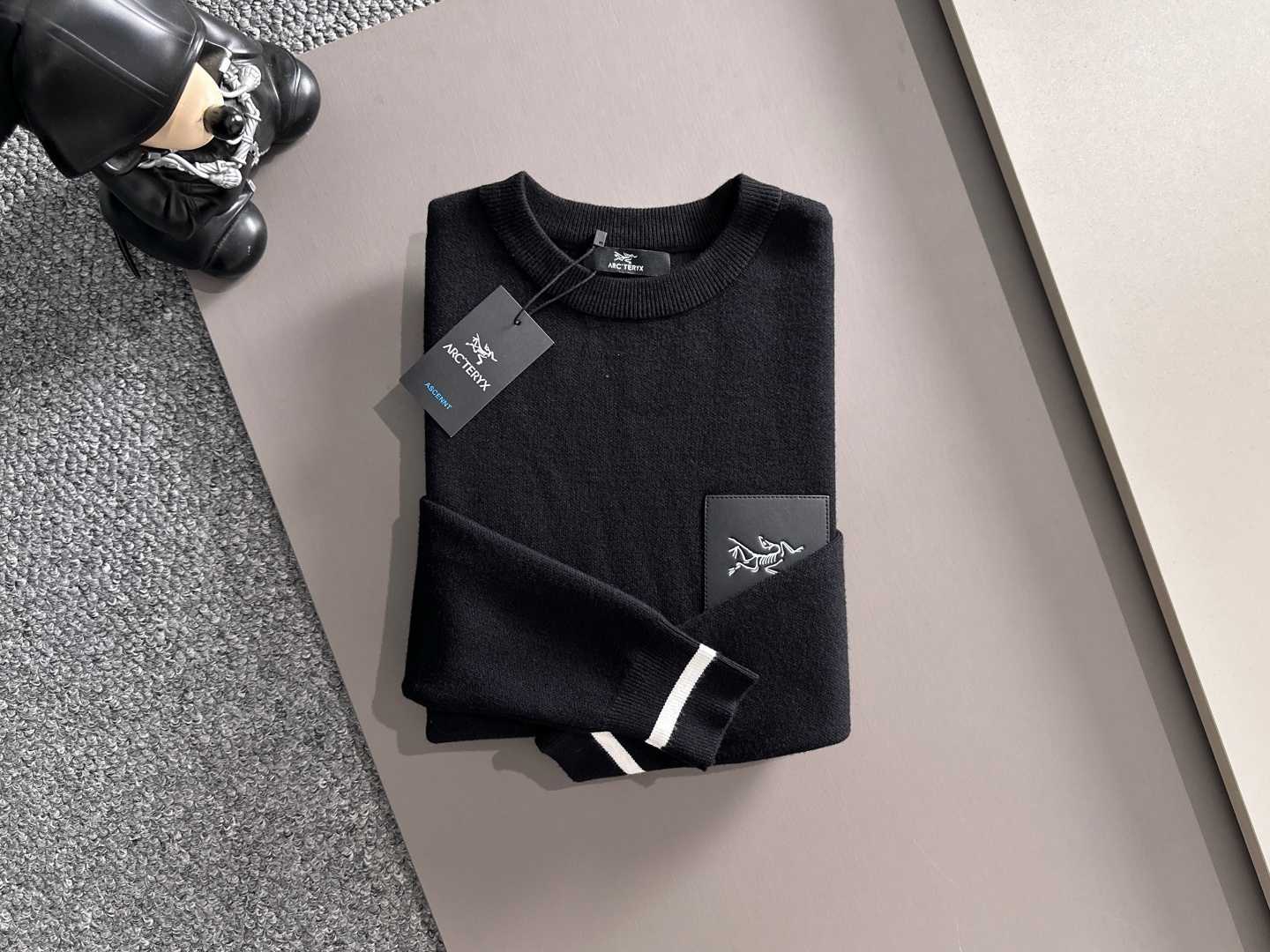 ARC'TERYX 2025秋冬新款羊毛毛衣 高品质意大利进口羊毛混纺面料，高密度针织，时尚百搭毛衣，帅