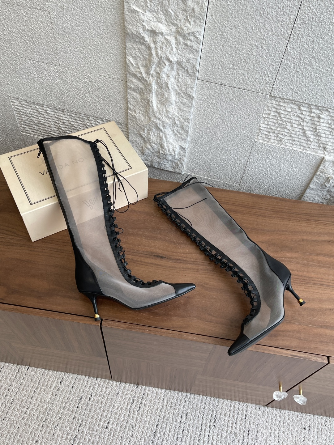 VANDA NOVAK Summer Shoes Collection: Unique Design, Italian Imports, High Quality Materials - 图片 4