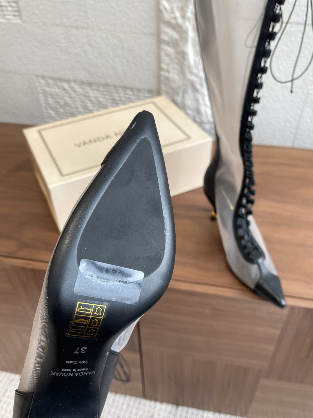 VANDA NOVAK Summer Shoes Collection: Unique Design, Italian Imports, High Quality Materials - 图片 7