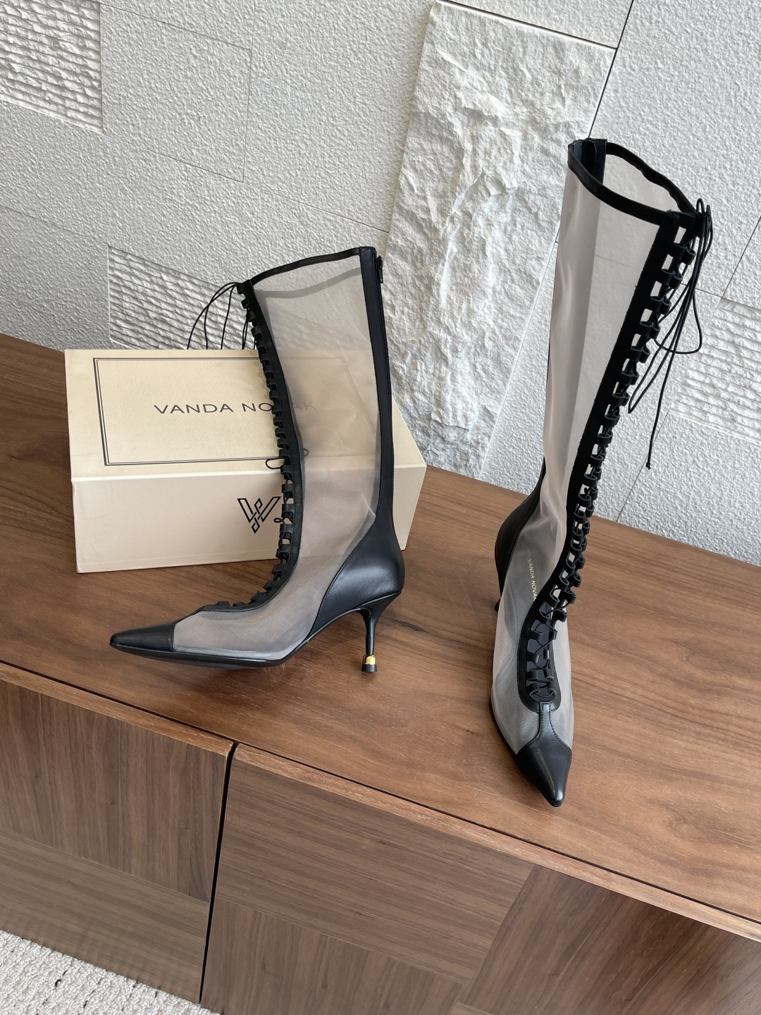 VANDA NOVAK Summer Shoes Collection: Unique Design, Italian Imports, High Quality Materials - 图片 5