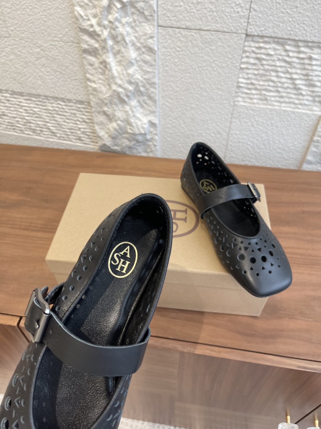 ASH 25s: Stylish Breathable Shoes with Imported Cow Skin and Sheep Skin Lining - 图片 6
