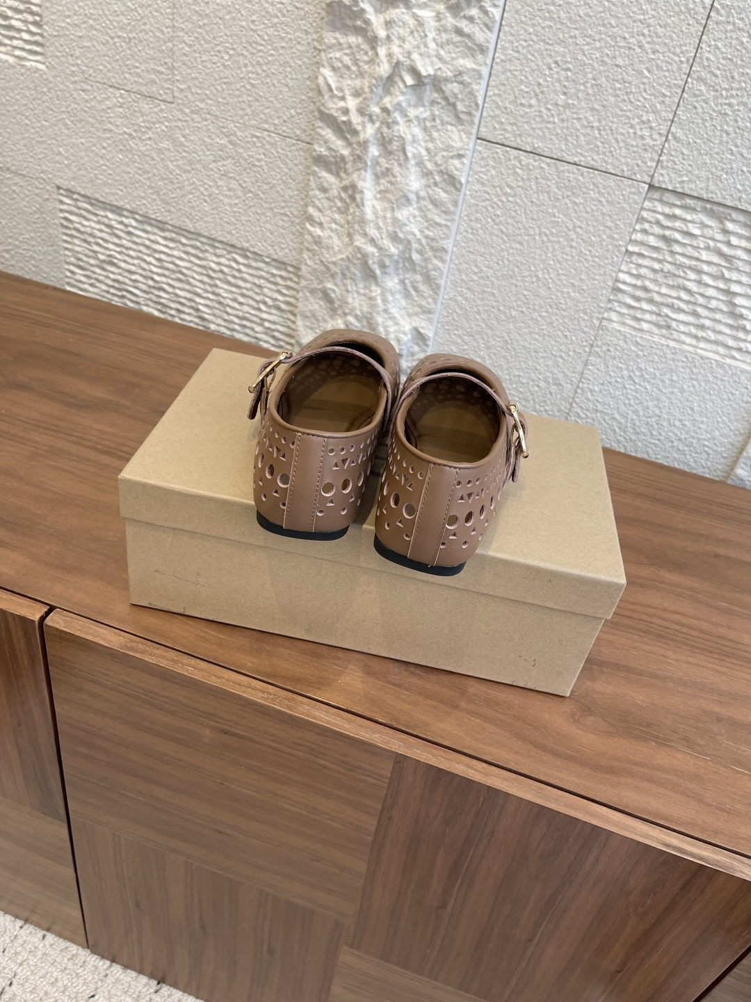 ASH 25s: Stylish Breathable Footwear with Imported Cow and Sheep Skin - 图片 8