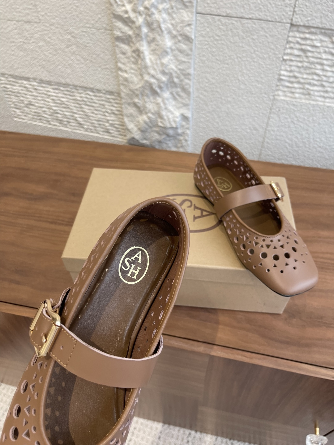 ASH 25s: Stylish Breathable Footwear with Imported Cow and Sheep Skin - 图片 6