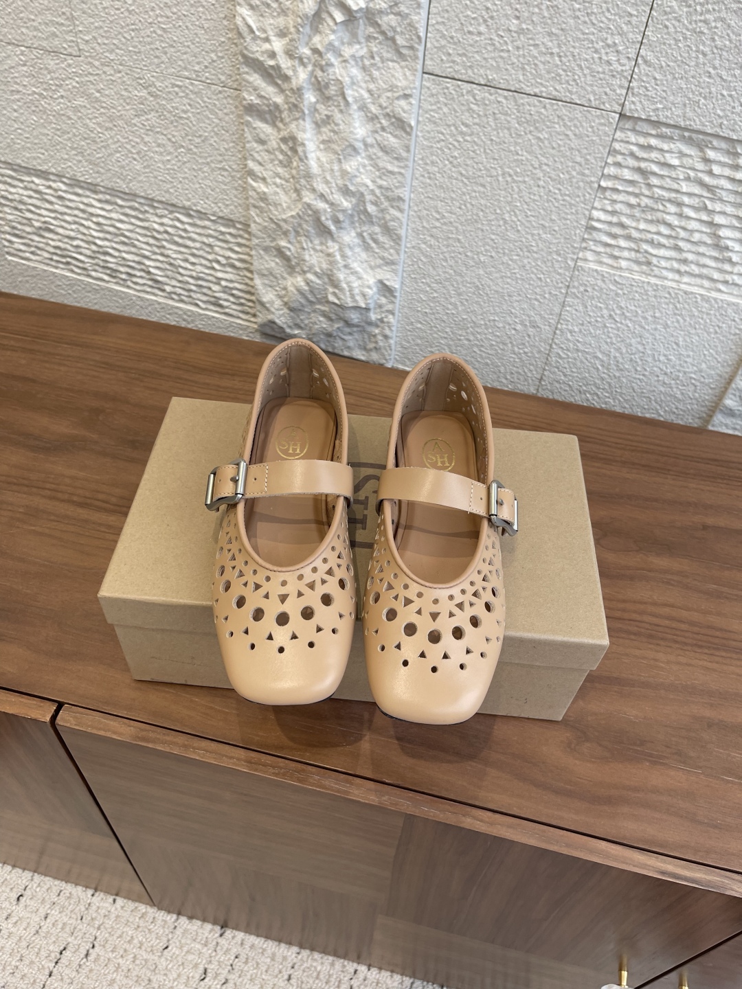 ASH 25s: Stylish Breathable Shoes with Cow and Sheep Skin, Sizes 35-40