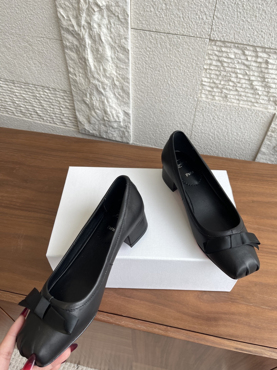 New Christian Louboutin Mamadrague Women’s Shoes with Red Soles and Butterfly Details - 图片 5