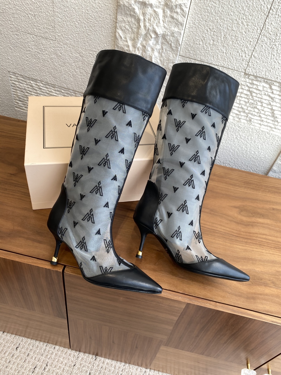 VANDA NOVAK’s High-Quality Embroidered Boots Collection with Italian Imports and Platinum Bottoms