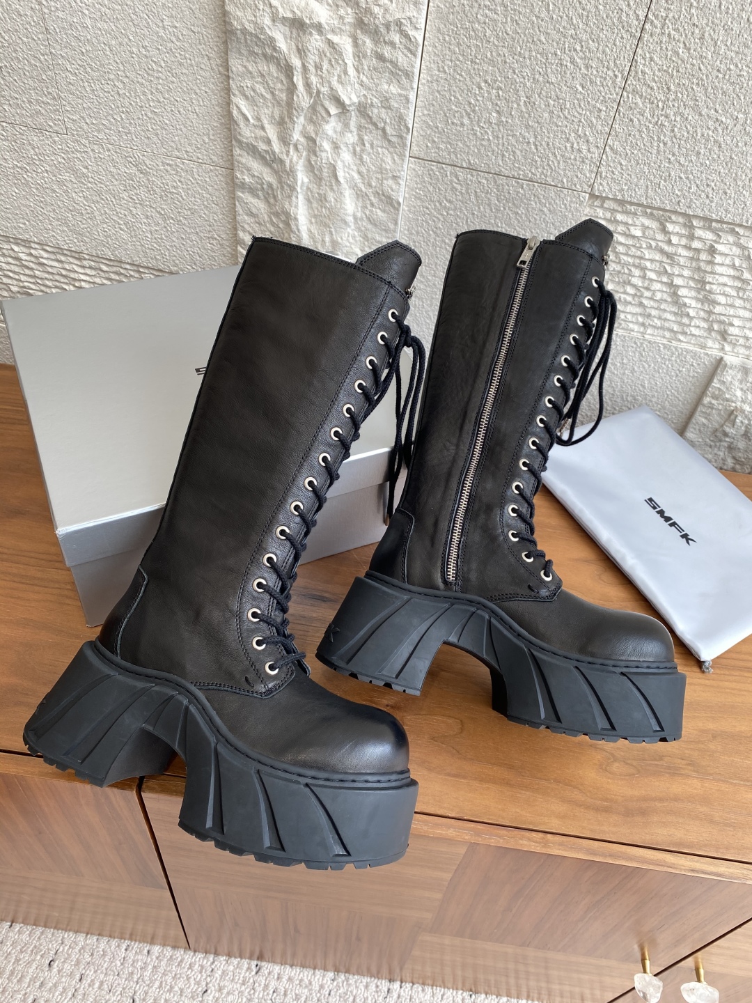 SMFK Mirage Machine Boots: Luxury Design Inspired by GT Sport Cars
