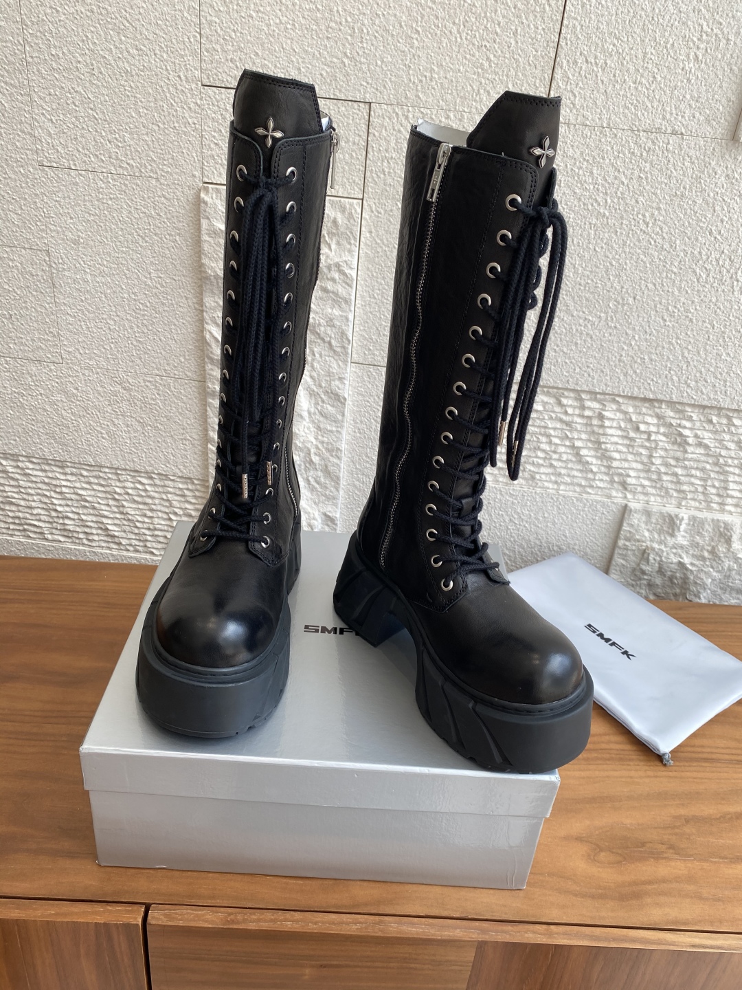 SMFK Mirage Machine Boots: Luxury Design Inspired by GT Sport Cars - 图片 3