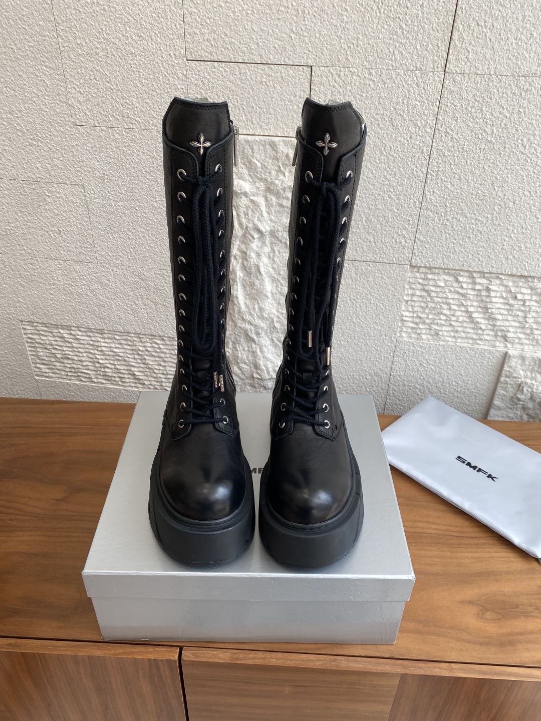 SMFK Mirage Machine Boots: Luxury Design Inspired by GT Sport Cars - 图片 5