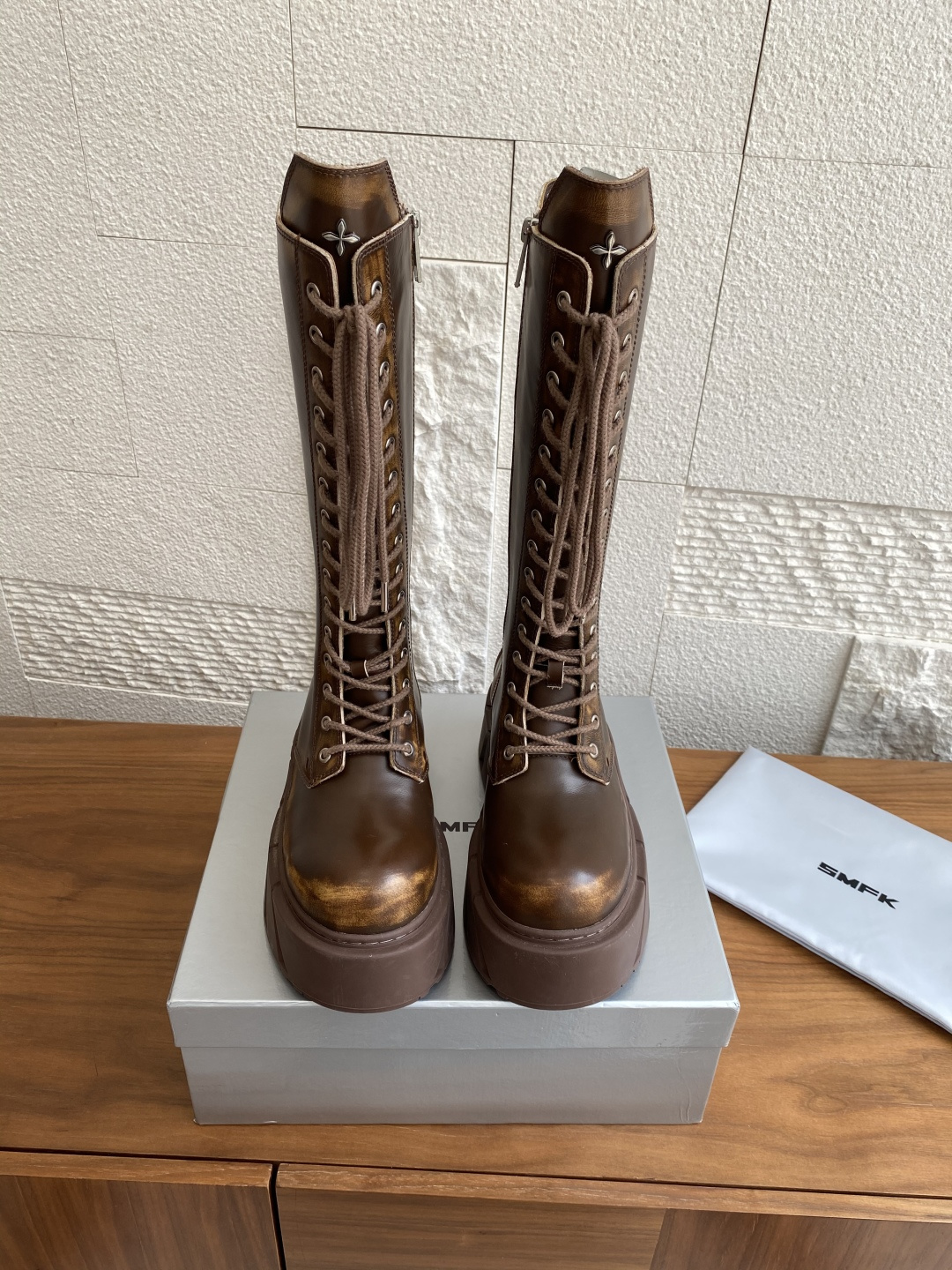 SMFK Mirage Machine Boots: Luxury Leather Shoes Inspired by GT-Runner Vehicles - 图片 2