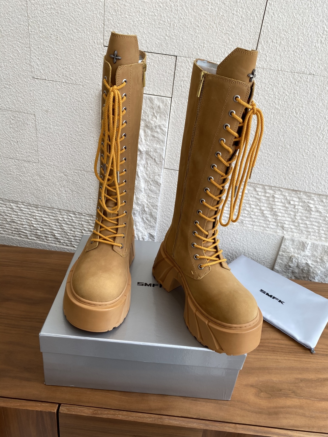 SMFK Mirage Machine Boots: Luxury Leather Shoe Collection Inspired by GT Cars - 图片 3
