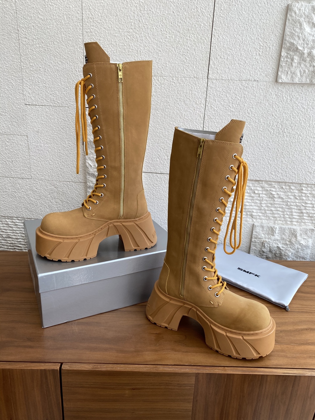 SMFK Mirage Machine Boots: Luxury Leather Shoe Collection Inspired by GT Cars - 图片 2