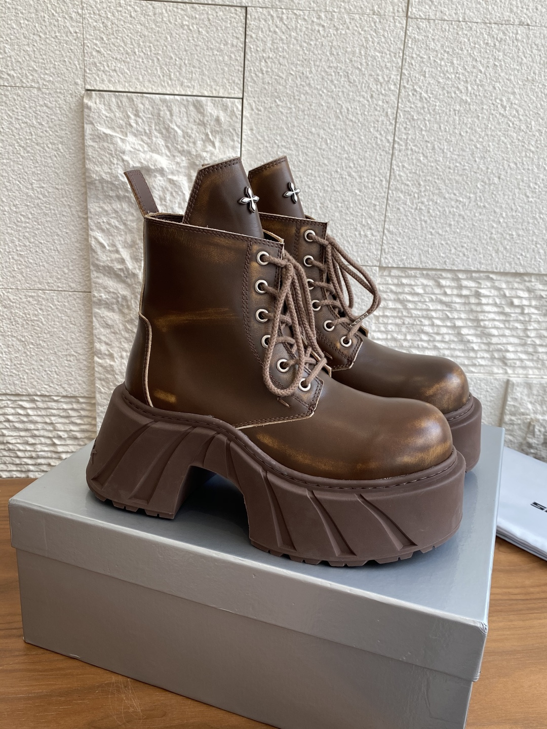 SMFK Mirage Machine Boots: Luxury Leather Shoes Inspired by GT Cars - 图片 1