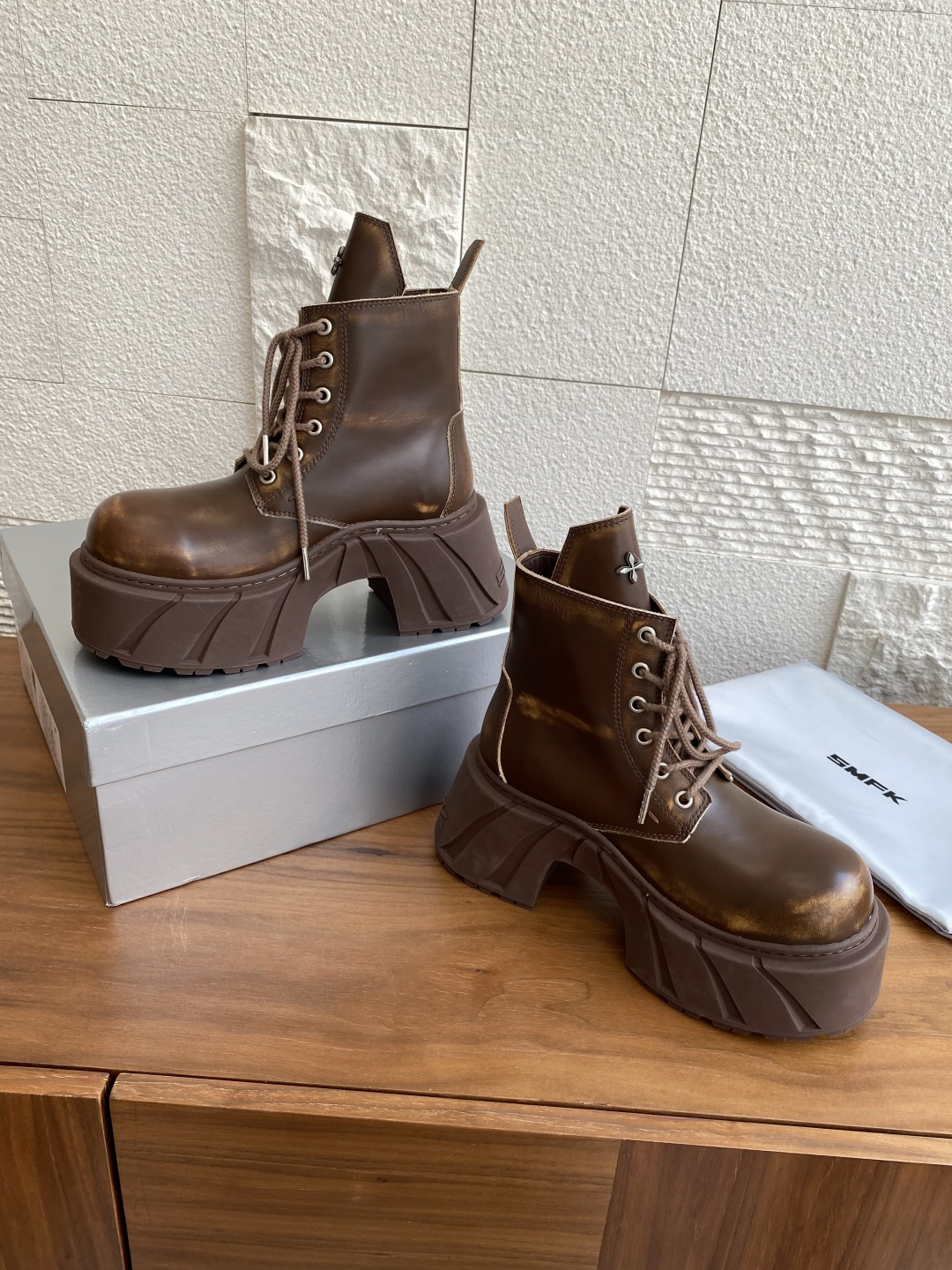 SMFK Mirage Machine Boots: Luxury Leather Shoes Inspired by GT Cars - 图片 4