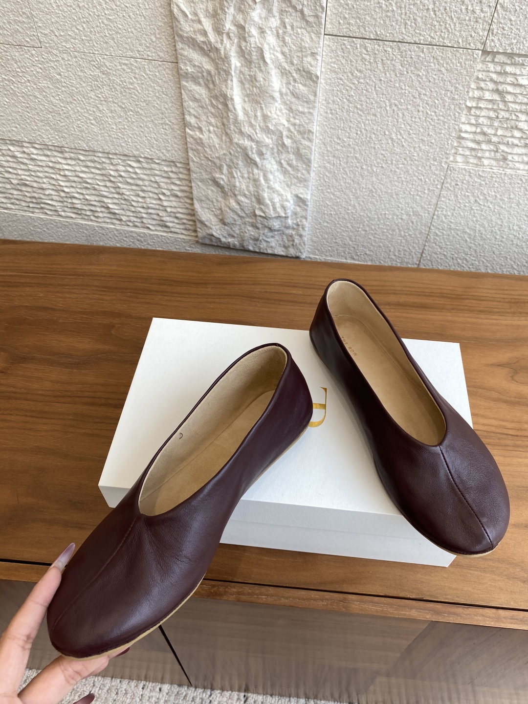 Luxurious Sheepskin Ballerina Flats by The Row – Top Version for $600 - 图片 5