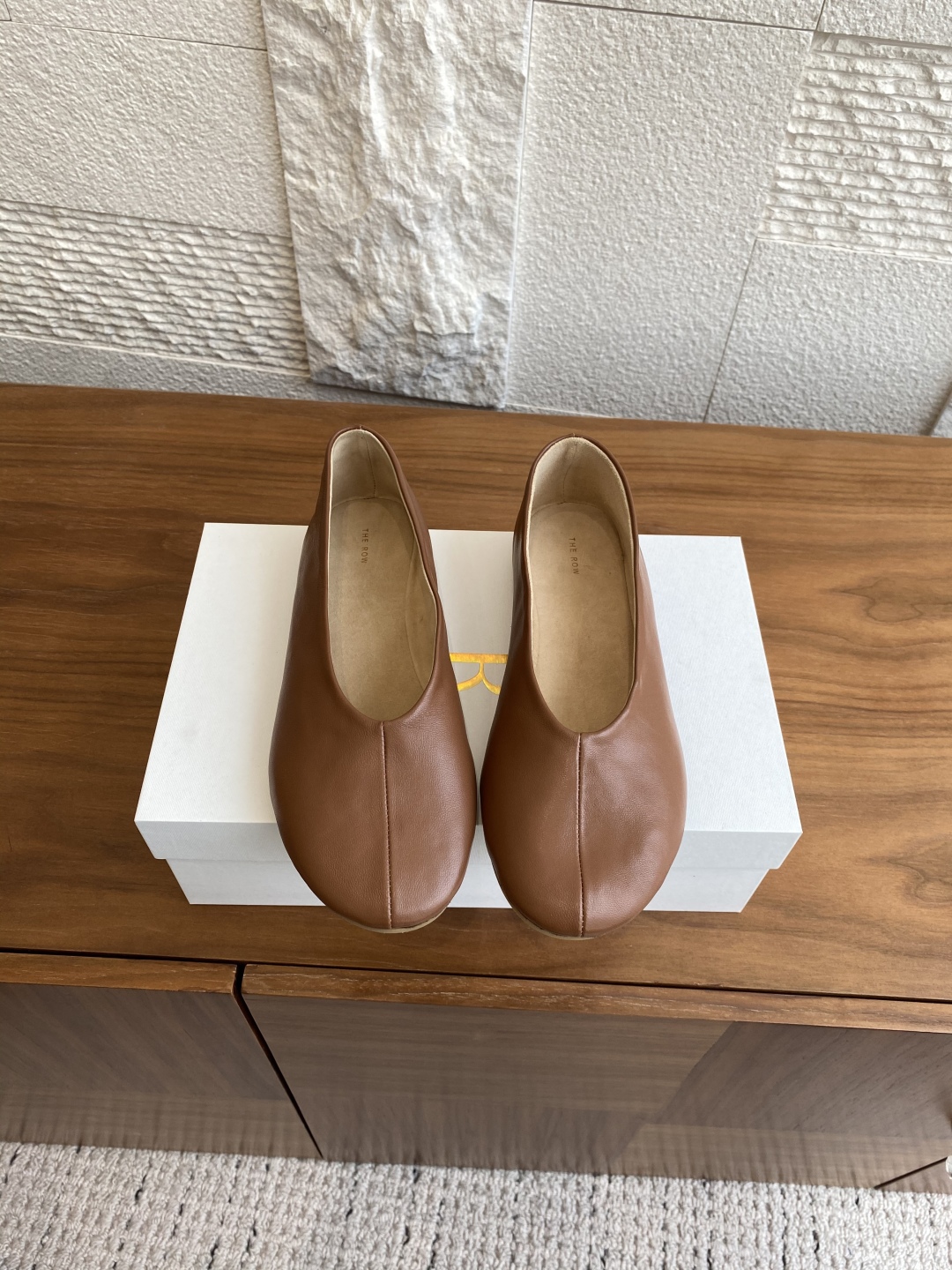 Luxurious Sheepskin Ballerina Flats by The Row – Top Version: $600 - 图片 1